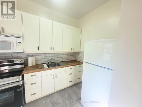 1 - 118 Pembroke Street, Toronto, ON - Indoor Photo Showing Kitchen