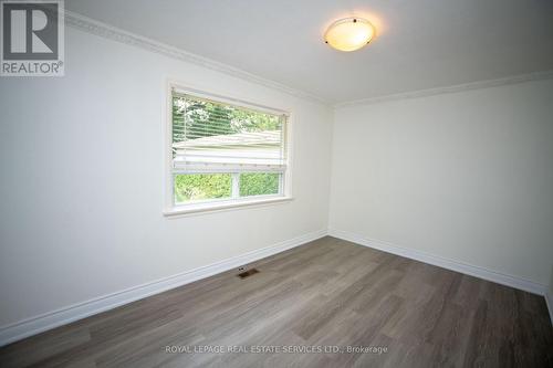 Upper - 521 Wildwood Drive, Oakville, ON - Indoor Photo Showing Other Room