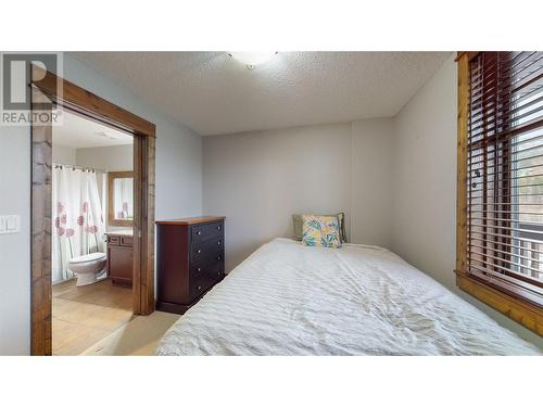 880 Dogwood Drive Unit# 405, Kimberley, BC - Indoor Photo Showing Bedroom