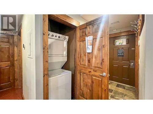 880 Dogwood Drive Unit# 405, Kimberley, BC - Indoor Photo Showing Laundry Room