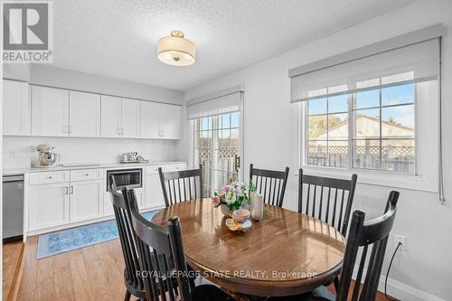 4 - 241 Limeridge Road W, Hamilton, ON - Indoor Photo Showing Dining Room