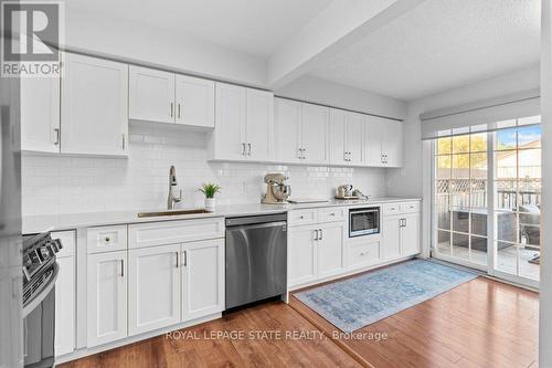 4 - 241 Limeridge Road W, Hamilton, ON - Indoor Photo Showing Kitchen With Stainless Steel Kitchen With Upgraded Kitchen