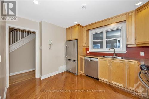 66 Southern Drive, Ottawa, ON - Indoor Photo Showing Kitchen With Double Sink