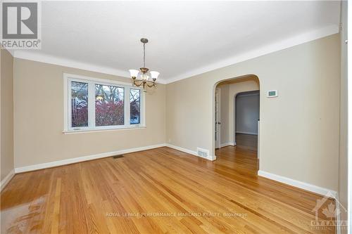 66 Southern Drive, Ottawa, ON - Indoor Photo Showing Other Room