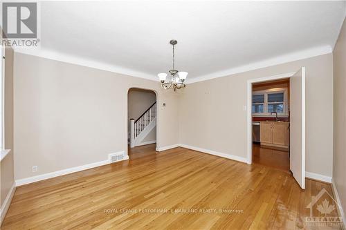 66 Southern Drive, Ottawa, ON - Indoor Photo Showing Kitchen