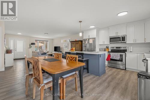 A - 155 Sienna Avenue, Belleville, ON - Indoor Photo Showing Kitchen With Upgraded Kitchen