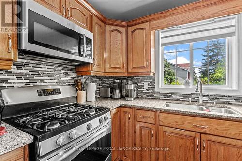 14 Marchmont Place, Belleville, ON - Indoor Photo Showing Kitchen With Double Sink