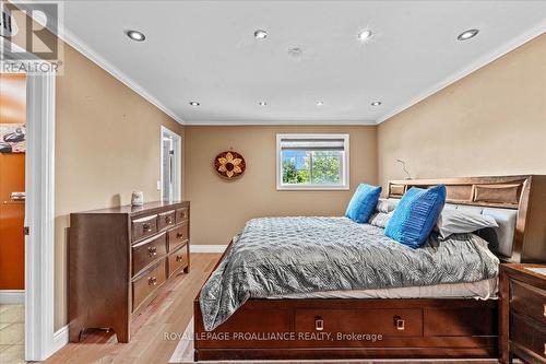 14 Marchmont Place, Belleville, ON - Indoor Photo Showing Bedroom