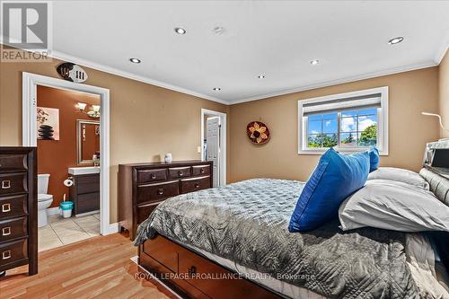 14 Marchmont Place, Belleville, ON - Indoor Photo Showing Bedroom