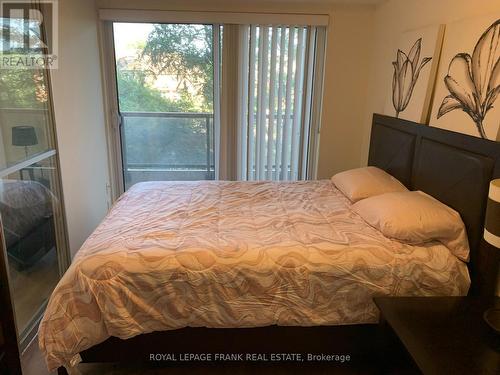 316 - 18 Harding Boulevard, Richmond Hill (Harding), ON - Indoor Photo Showing Bedroom