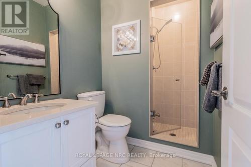 205 Galloway Trail, Welland, ON - Indoor Photo Showing Bathroom