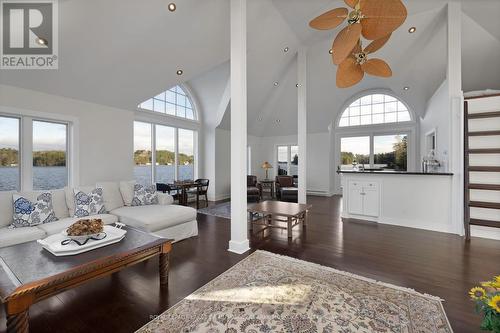 46 - 1211 Foreman Road, Muskoka Lakes, ON - Indoor Photo Showing Living Room