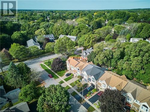 102 Woodside Square, Pelham (662 - Fonthill), ON - Outdoor With View