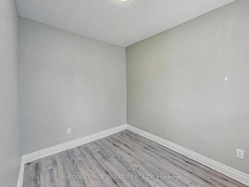 1383 Cannon St E, Hamilton, ON - Indoor Photo Showing Other Room