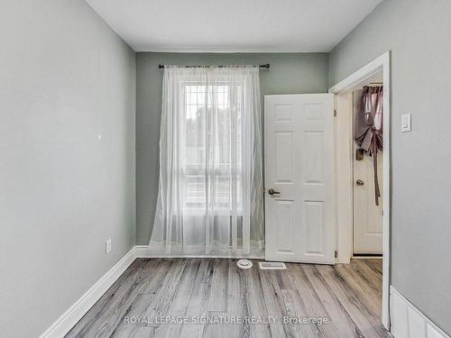 1383 Cannon St E, Hamilton, ON - Indoor Photo Showing Other Room