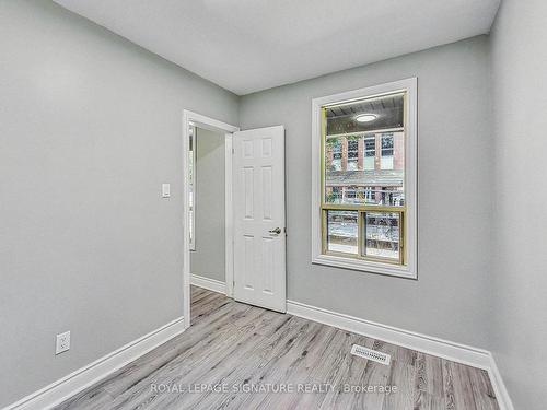 1383 Cannon St E, Hamilton, ON - Indoor Photo Showing Other Room