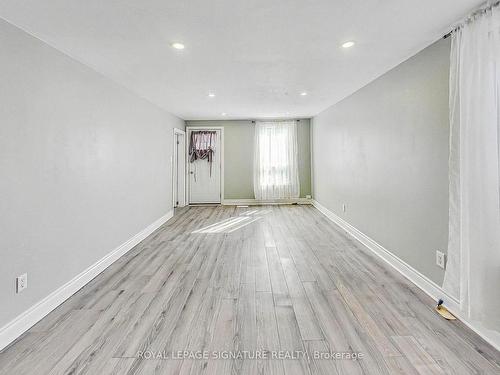 1383 Cannon St E, Hamilton, ON - Indoor Photo Showing Other Room