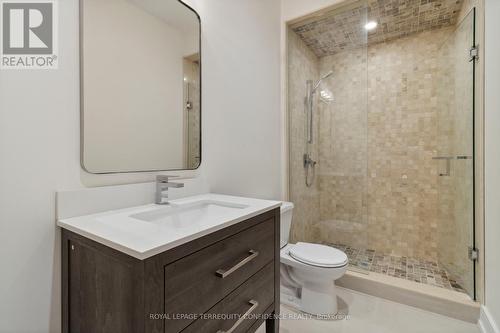 38 Bevdale Road, Toronto, ON - Indoor Photo Showing Bathroom