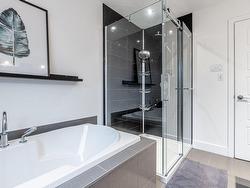 Ensuite bathroom - 