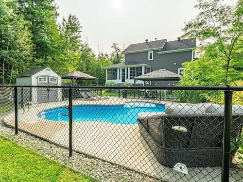 Piscine - 399 Rue Hémond, Sherbrooke (Brompton/Rock Forest/Saint-Élie/Deauville), QC - Outdoor With In Ground Pool