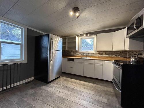 434 First Street E, Fort Frances, ON - Indoor Photo Showing Kitchen