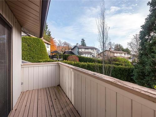 887 Denford Cres, Saanich, BC 