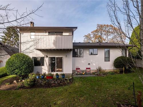 887 Denford Cres, Saanich, BC 