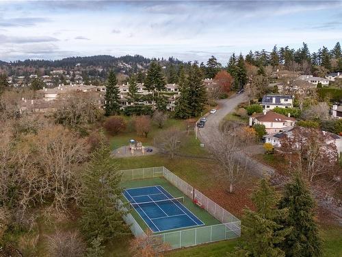 887 Denford Cres, Saanich, BC 