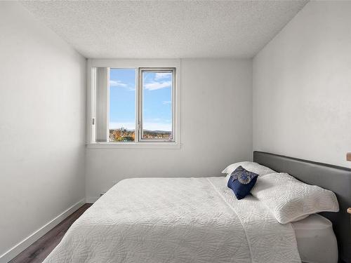 1101-327 Maitland St, Victoria, BC - Indoor Photo Showing Bedroom