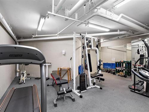 1101-327 Maitland St, Victoria, BC - Indoor Photo Showing Gym Room