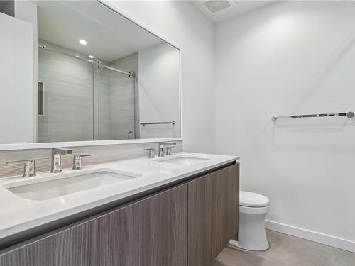 320-2000 Hannington Rd, Langford, BC - Indoor Photo Showing Bathroom