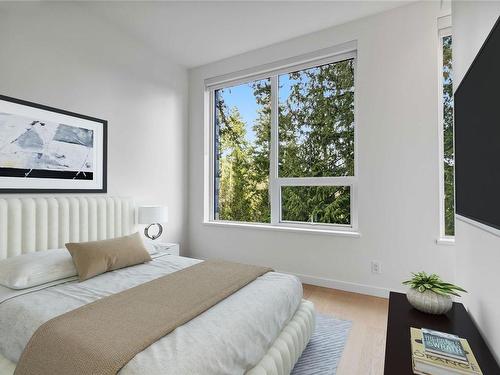 320-2000 Hannington Rd, Langford, BC - Indoor Photo Showing Bedroom