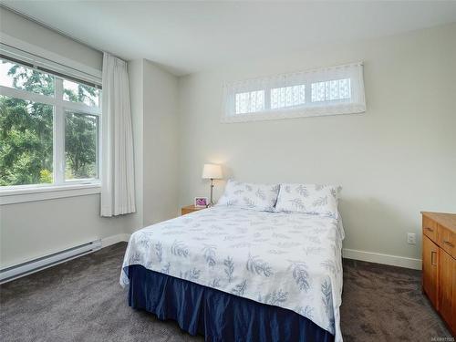 2175 Deerbrush Cres, North Saanich, BC 