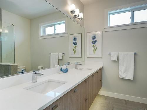 2175 Deerbrush Cres, North Saanich, BC 