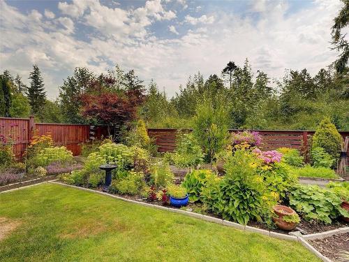 2175 Deerbrush Cres, North Saanich, BC 