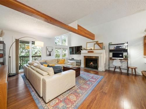 12-1405 Mallek Cres, Victoria, BC 