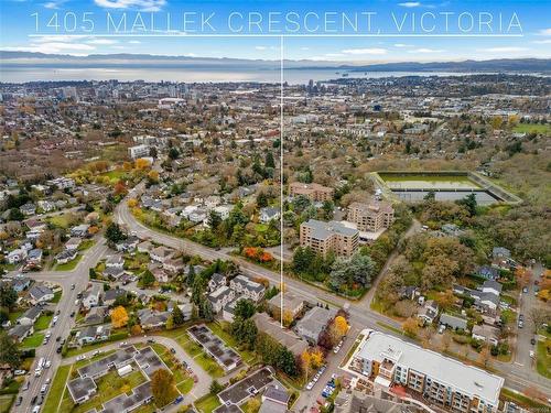 12-1405 Mallek Cres, Victoria, BC 