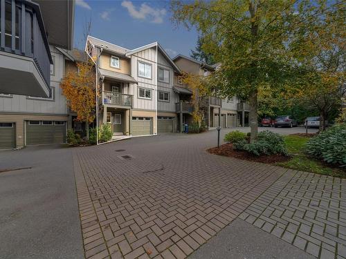 12-1405 Mallek Cres, Victoria, BC 