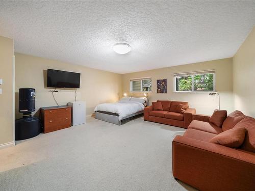 12-1405 Mallek Cres, Victoria, BC 