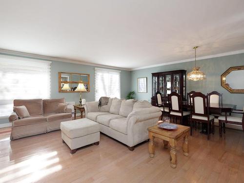 Vue d'ensemble - 20-555Z Montrose Drive, Beaconsfield, QC - Indoor Photo Showing Living Room