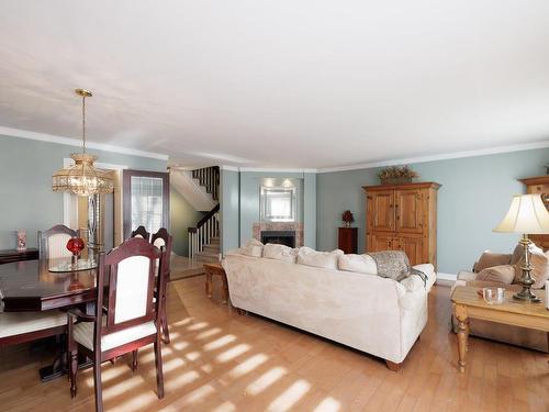 Vue d'ensemble - 20-555Z Montrose Drive, Beaconsfield, QC - Indoor Photo Showing Living Room