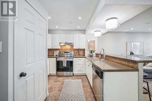 1216 - 801 King Street W, Toronto, ON - Indoor Photo Showing Kitchen With Double Sink With Upgraded Kitchen