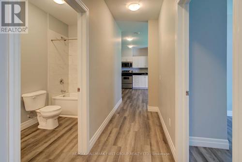 212 - 501 Frontenac Street, Kingston, ON - Indoor Photo Showing Bathroom