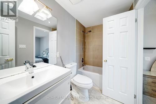 2023 Swan Street W, Innisfil, ON - Indoor Photo Showing Bathroom