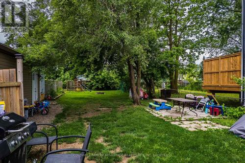 54 Lloyd Street, St. Catharines (458 - Western Hill), ON - Outdoor With Backyard