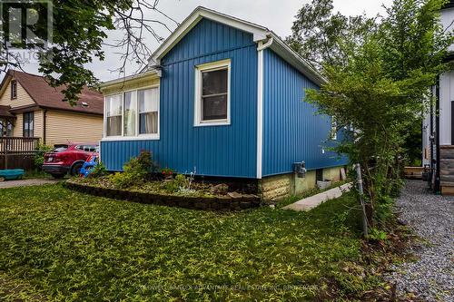 54 Lloyd Street, St. Catharines (458 - Western Hill), ON - Outdoor