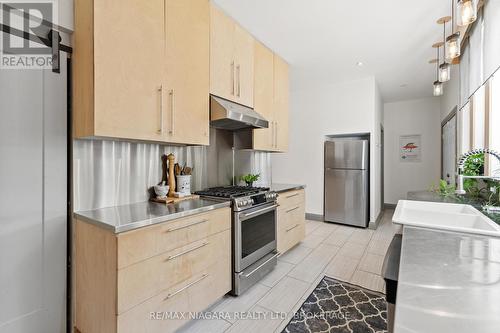 17 Thomas Street, St. Catharines (451 - Downtown), ON - Indoor Photo Showing Kitchen With Stainless Steel Kitchen With Upgraded Kitchen