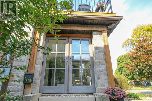 17 Thomas Street, St. Catharines (451 - Downtown), ON - Outdoor