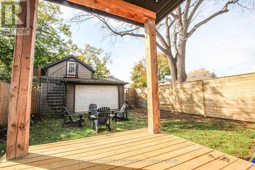 17 Thomas Street, St. Catharines (451 - Downtown), ON - Outdoor With Deck Patio Veranda With Exterior