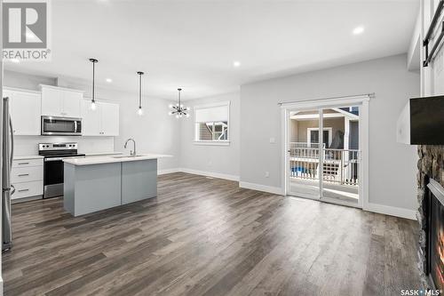 71 900 St Andrews Lane, Warman, SK - Indoor Photo Showing Kitchen With Upgraded Kitchen